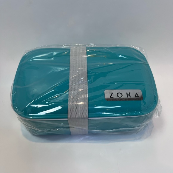 Zona Bento Box Turquoise Dishwasher Safe. New in package. - Picture 2 of 5